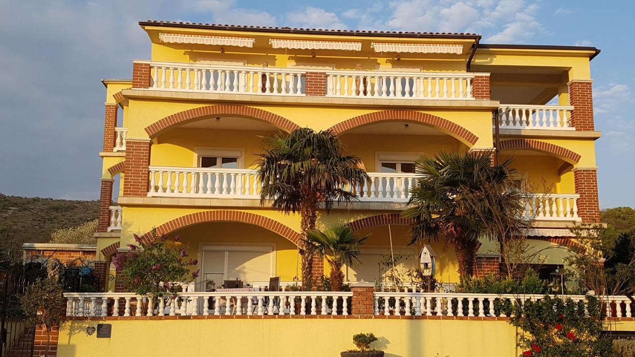 Bed & Breakfast Ruzica Novi Vinodolski Bagian luar foto